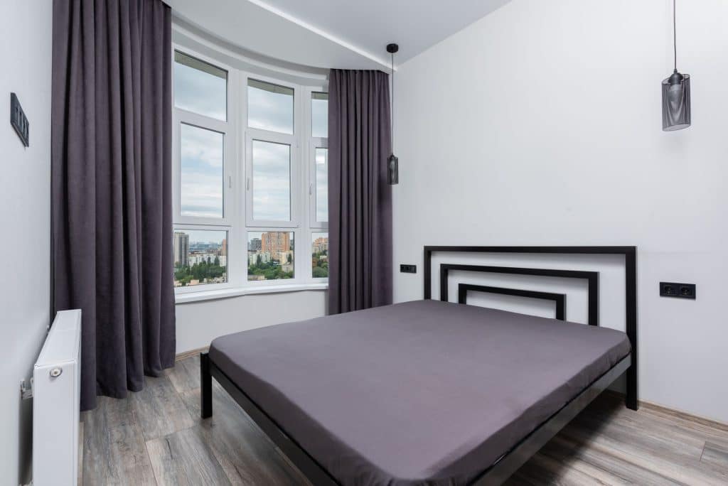 Chaleur, obscurité, silence : les trois piliers d'une chambre propice au sommeil